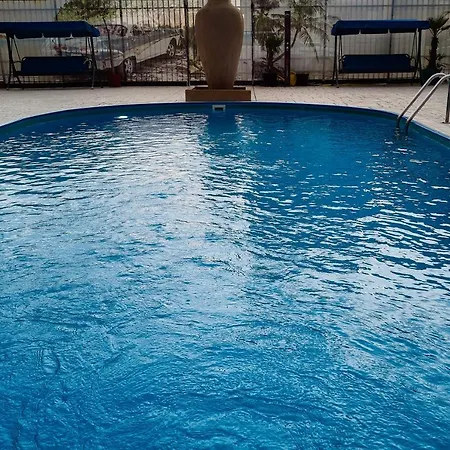 De închiriat Havana Hotel